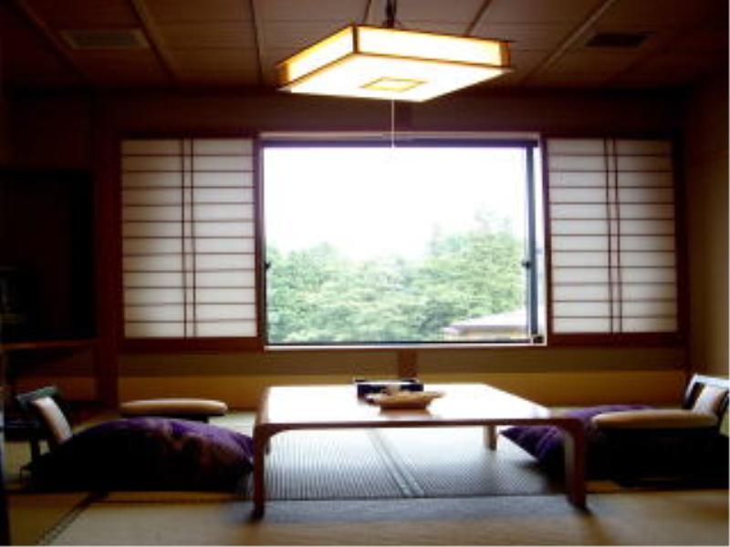 驹根市 Futarishizuka酒店 外观 照片