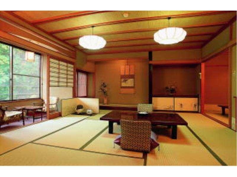 驹根市 Futarishizuka酒店 外观 照片